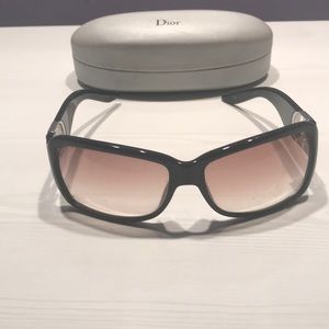 Black Dior sunglasses